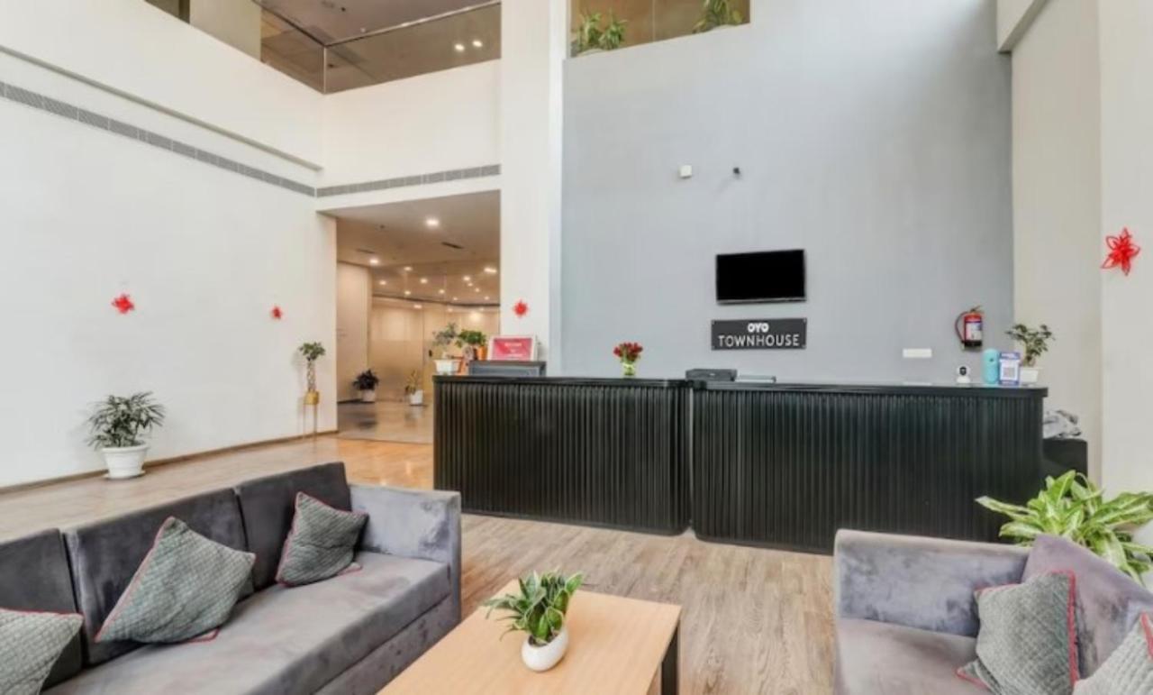Hotel Landmark, לקנאו מראה חיצוני תמונה